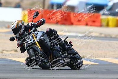 media/Apr-10-2022-SoCal Trackdays (Sun) [[f104b12566]]/Turn 2 (1135am)/